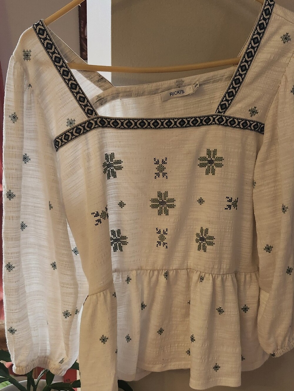 Rickis Embroidered Peasant Blouse in White with Blue Accents
